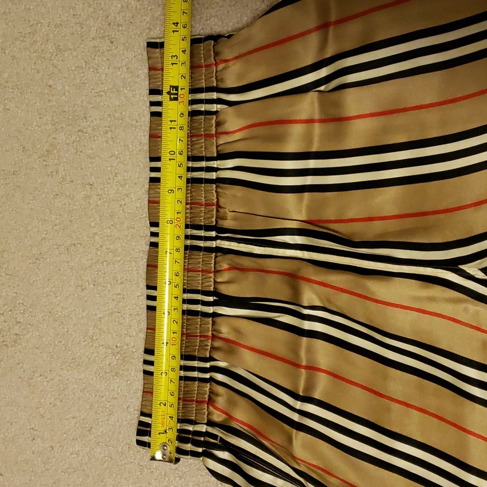 BURBERRY ICON STRIPE 100% SILK MARSETT SHORTS - Picture 11 of 11